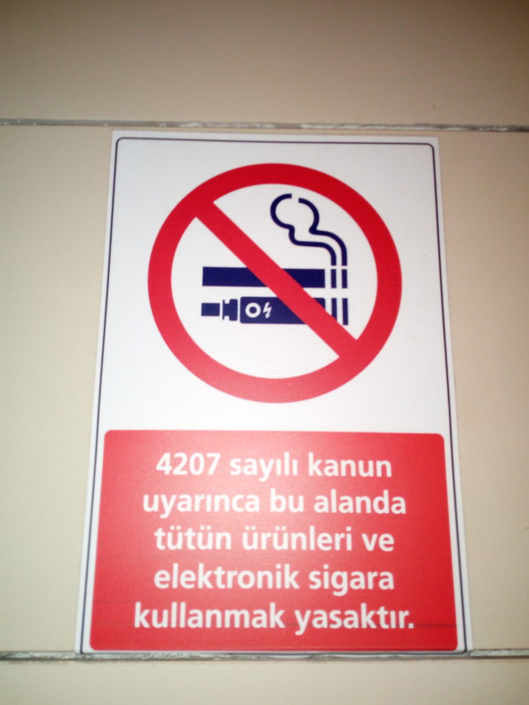 no smoking image in Turkey