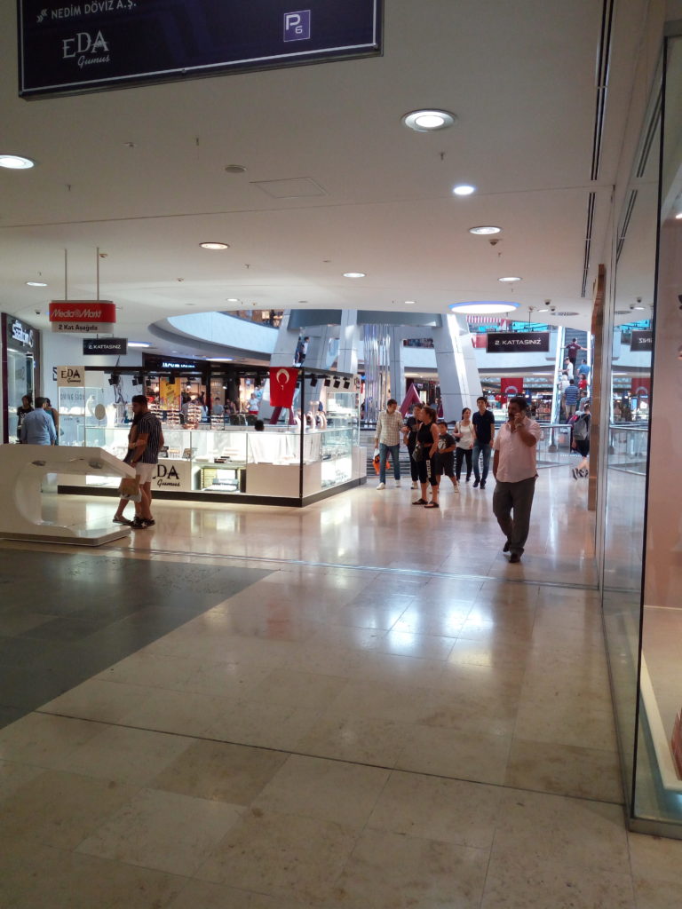 Big Shopping Malls in Istanbul are Crowded this Holiday Weekend