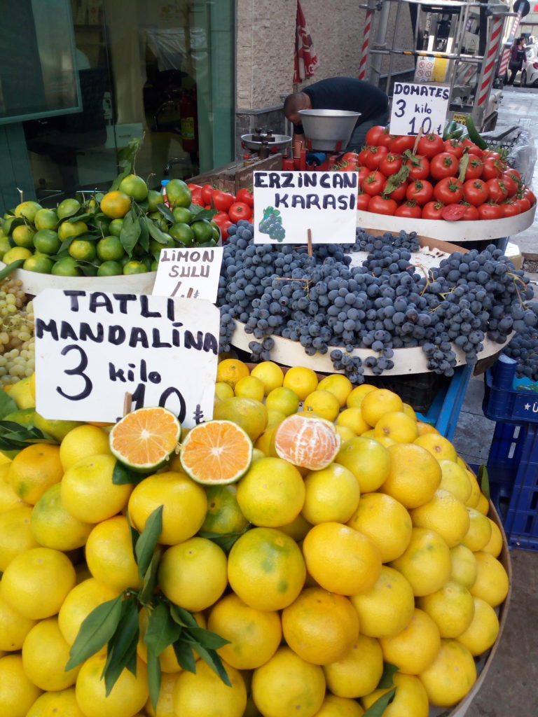 Fruit and vegetable seller in Turkey 2019